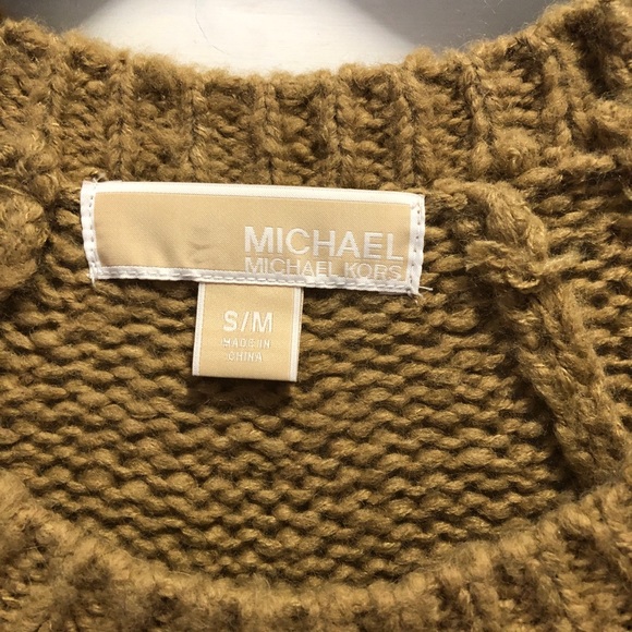 Michael Kors poncho - Picture 5 of 7